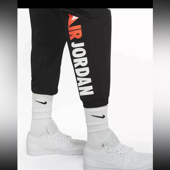 Air Jordan Winter Utility Womens Pants Size S Joggers Black Silver NWT - Picture 11 of 15